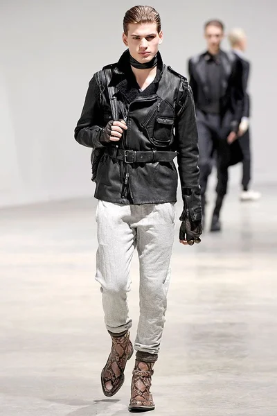 Look 36